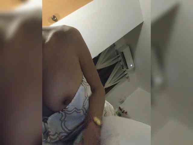 Cutieass69 webcam