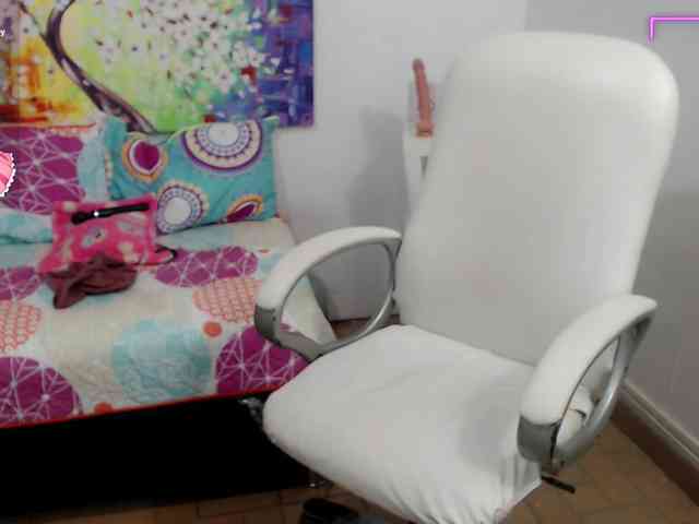 elly-willis elly-willis