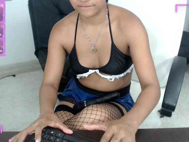 elly-willis webcam