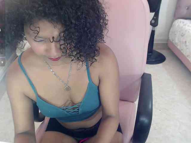 elly-willis webcam