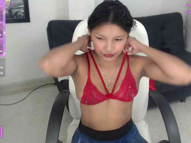 elly-willis webcam