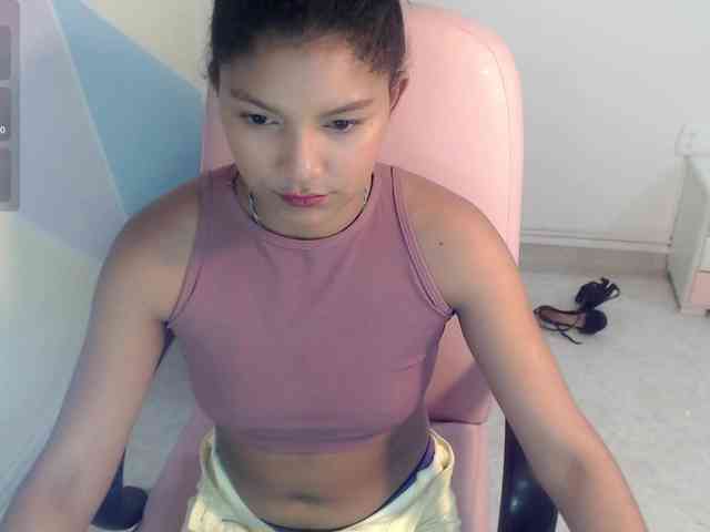 elly-willis webcam