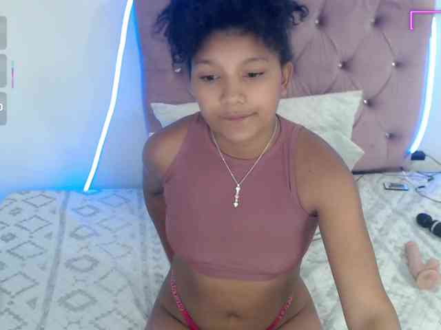 elly-willis webcam