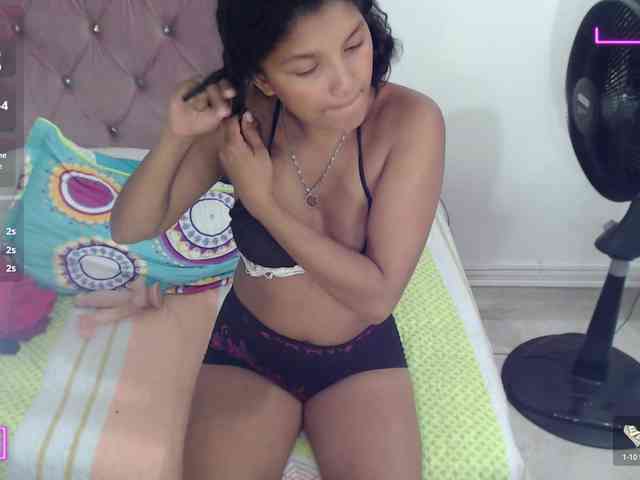 elly-willis webcam