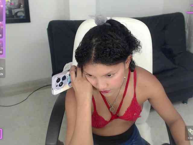 elly-willis webcam