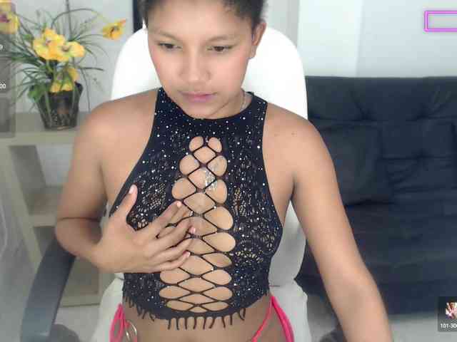 free voyeur web cam Elly-willis