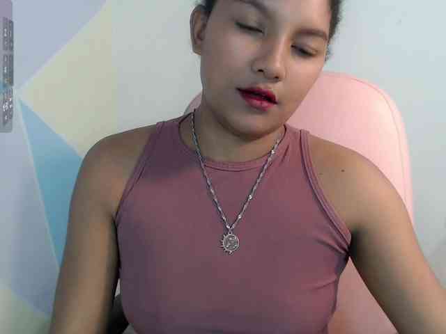 elly-willis webcam