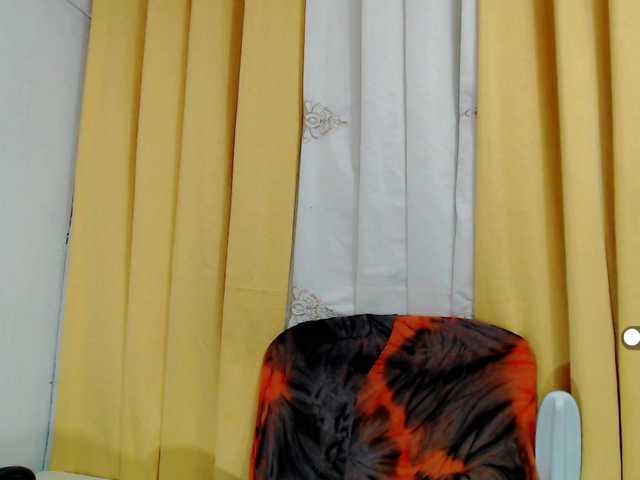 nemayhottits's BongaCams show and profile