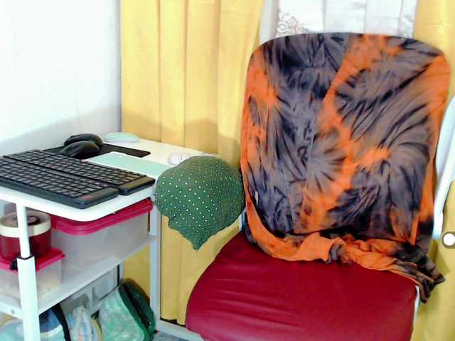 nemayhottits's BongaCams show and profile