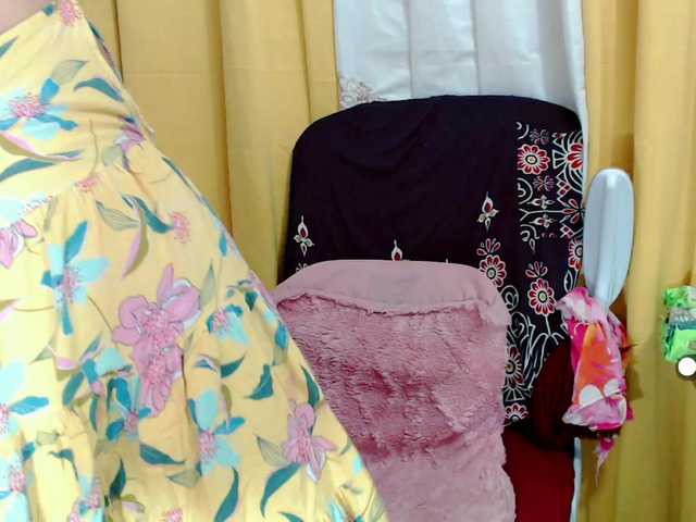 nemayhottits's BongaCams show and profile