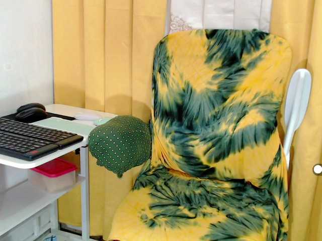 nemayhottits live cam profile