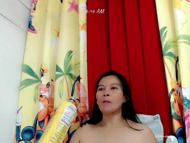 nemayhottits's BongaCams show and profile