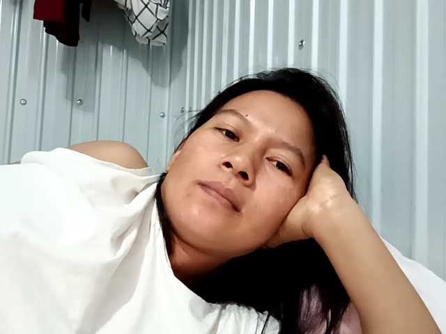 nemayhottits's BongaCams show and profile