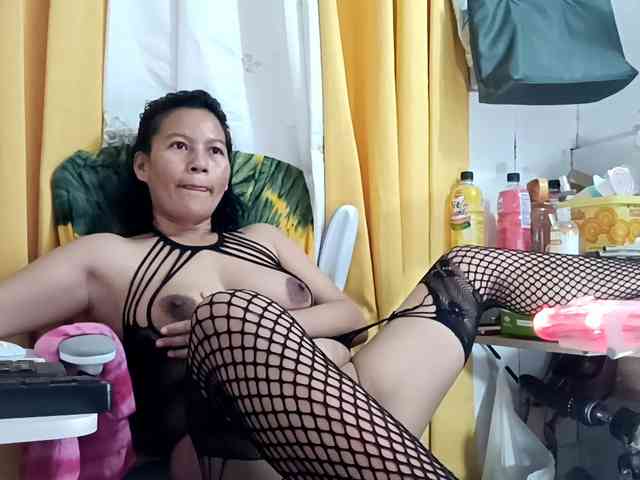 nemayhottits nemayhottits