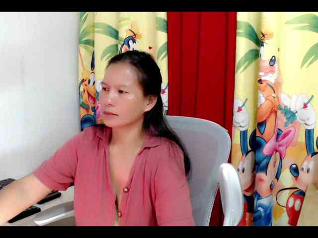 nemayhottits webcam
