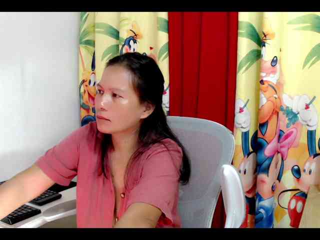 nemayhottits webcam