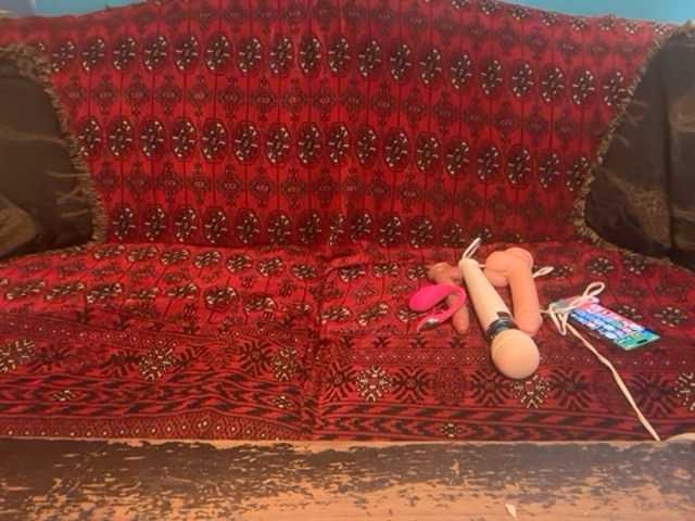 Oyzterpearl's BongaCams show and profile