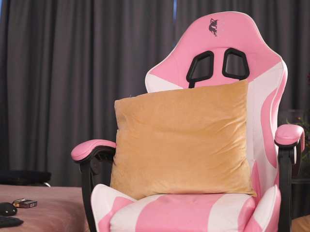 NyrobiNova's BongaCams show and profile