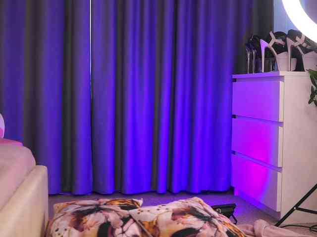cam live sex NyrobiNova
