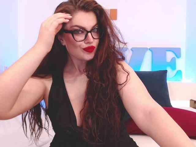 ChloeCaramel webcam
