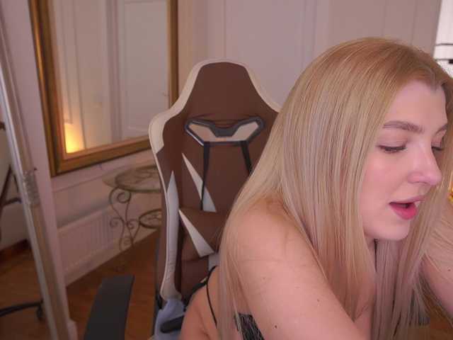 AngelAmaliaa's BongaCams show and profile