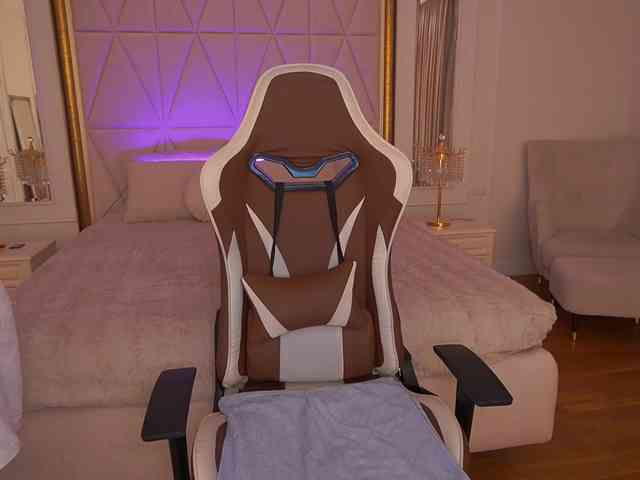 AngelAmaliaa Live Webcam on BongaCams