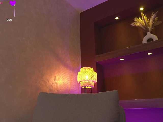 Sex chat gratuit in direct cu JustinneJade pe BongaCams