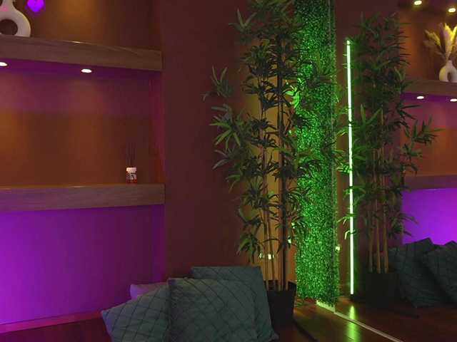 Sex chat gratuit in direct cu JustinneJade pe BongaCams