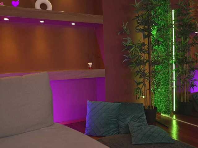 Sex chat gratuit in direct cu JustinneJade pe BongaCams