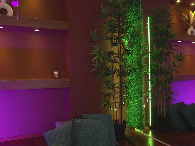 Sex chat gratuit in direct cu JustinneJade pe BongaCams