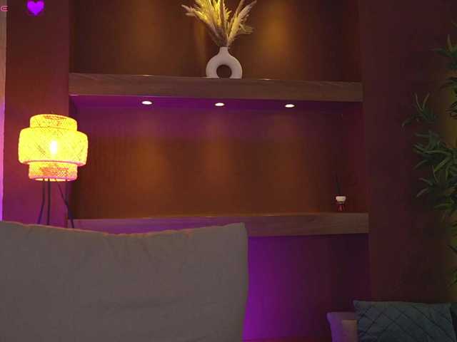 Sex chat gratuit in direct cu JustinneJade pe BongaCams