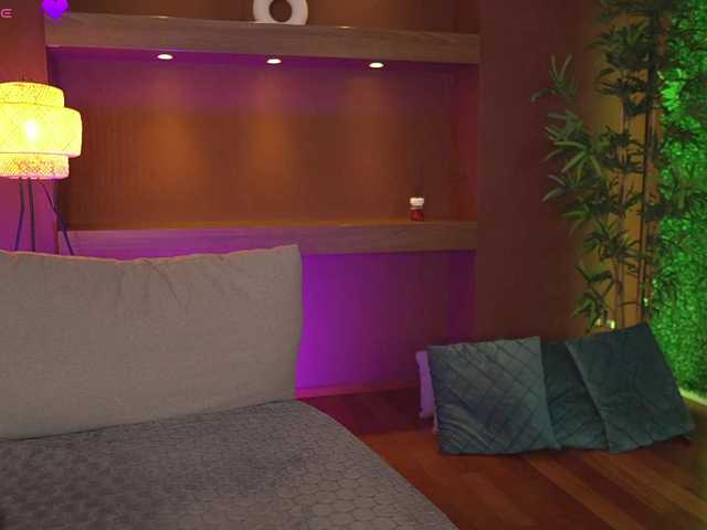 Sex chat gratuit in direct cu JustinneJade pe BongaCams