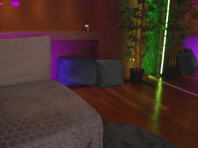 Sex chat gratuit in direct cu JustinneJade pe BongaCams