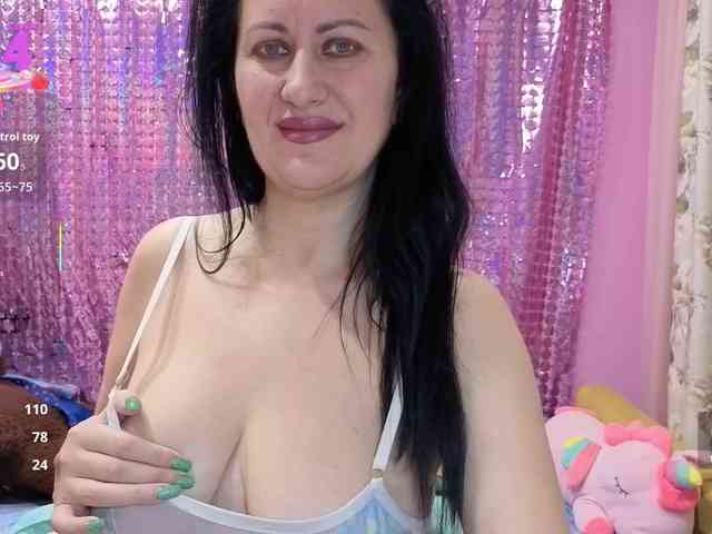 monica-blackk webcam