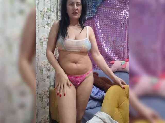 monica-blackk webcam