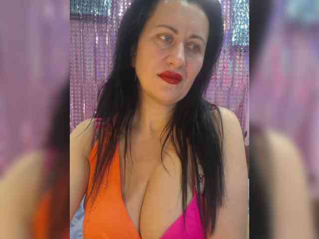 monica-blackk webcam