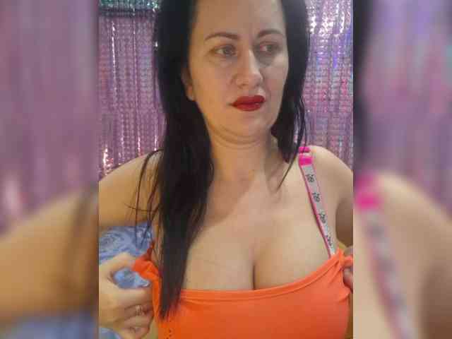 monica-blackk webcam