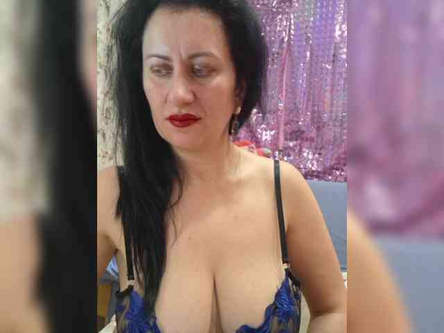 monica-blackk webcam