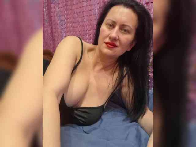 monica-blackk webcam