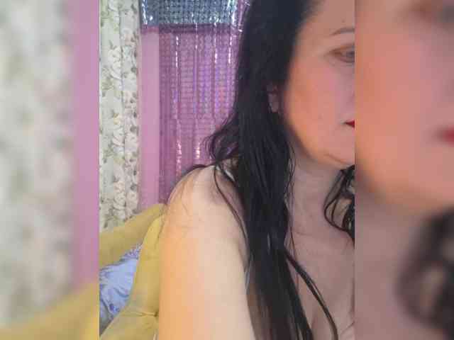 monica-blackk webcam