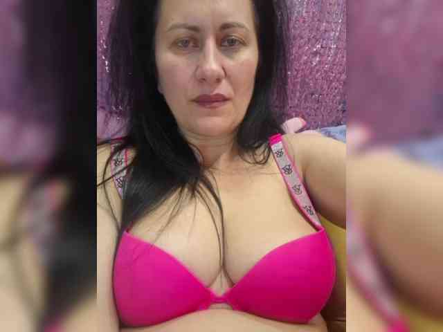 monica-blackk webcam