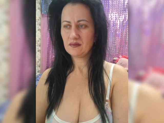 monica-blackk webcam