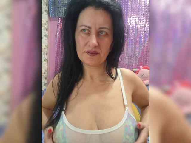 monica-blackk webcam