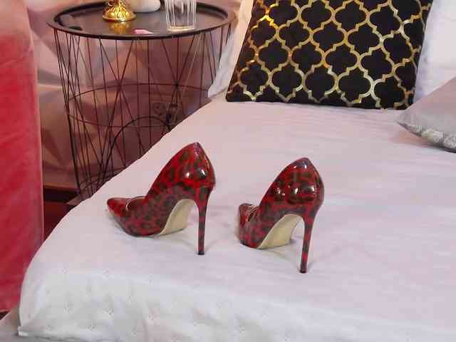 AryaEve Live Webcam on {site_name}