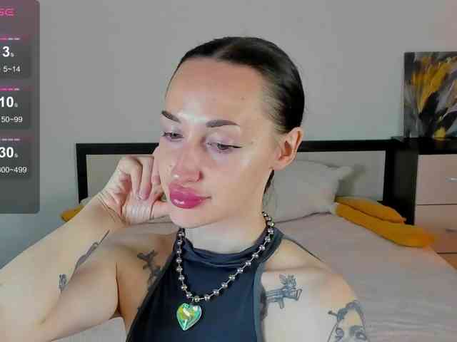 KellyJacksoon webcam
