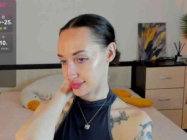 KellyJacksoon webcam