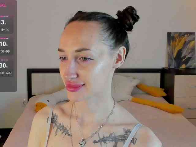 KellyJacksoon webcam