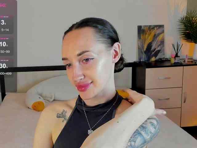 KellyJacksoon webcam