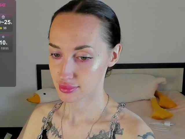 KellyJacksoon webcam