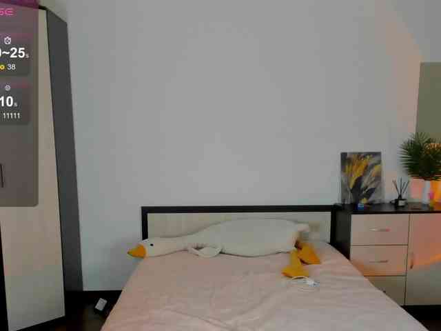 KellyJacksoon webcam